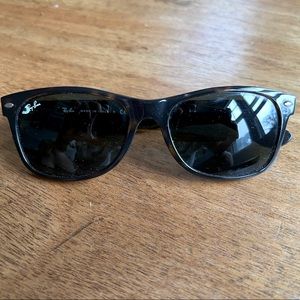 RayBan Wayfarer. Tortoise print. Very good condition, just do not wear anymore